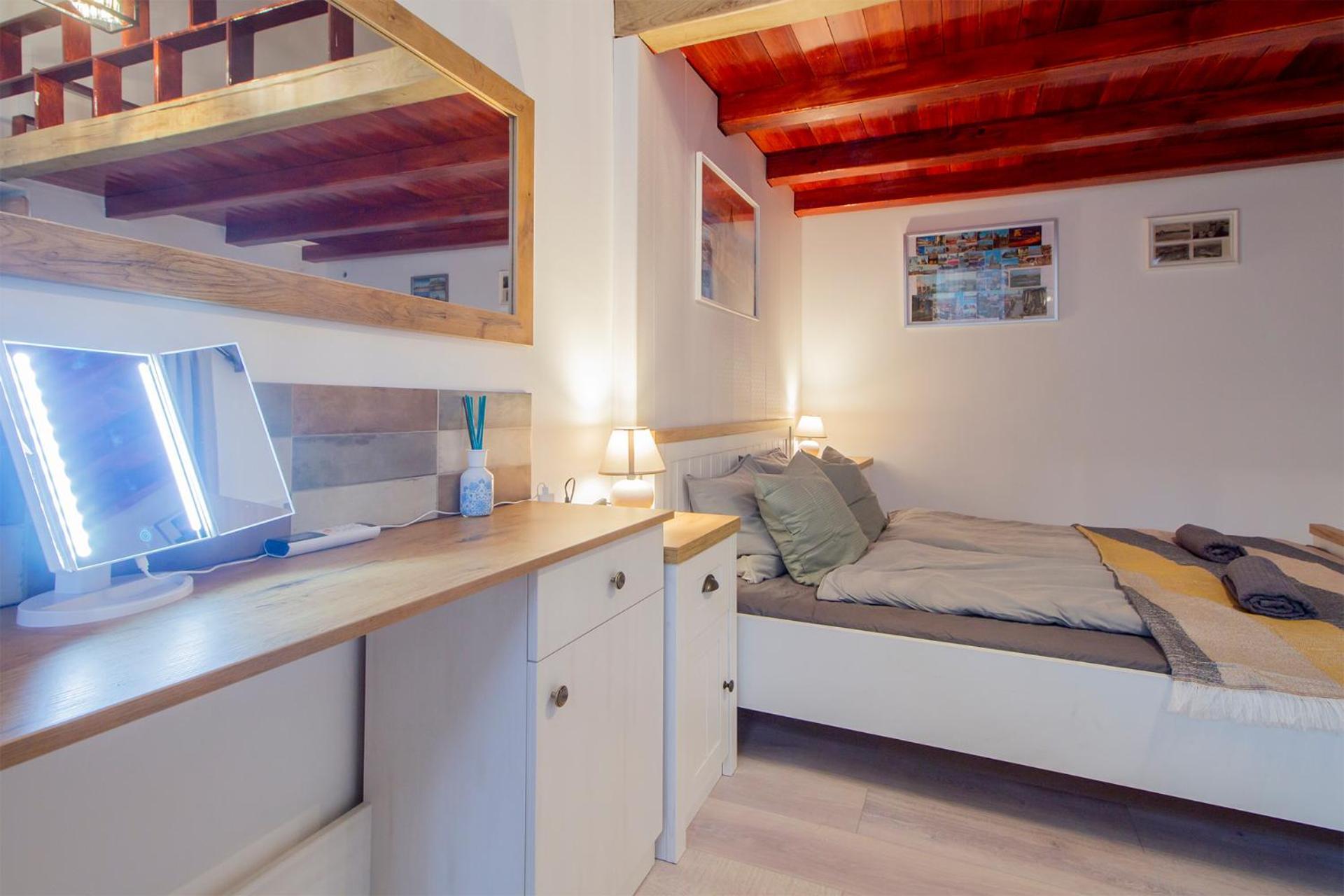 Dob Apartment With Ac Будапеща Екстериор снимка