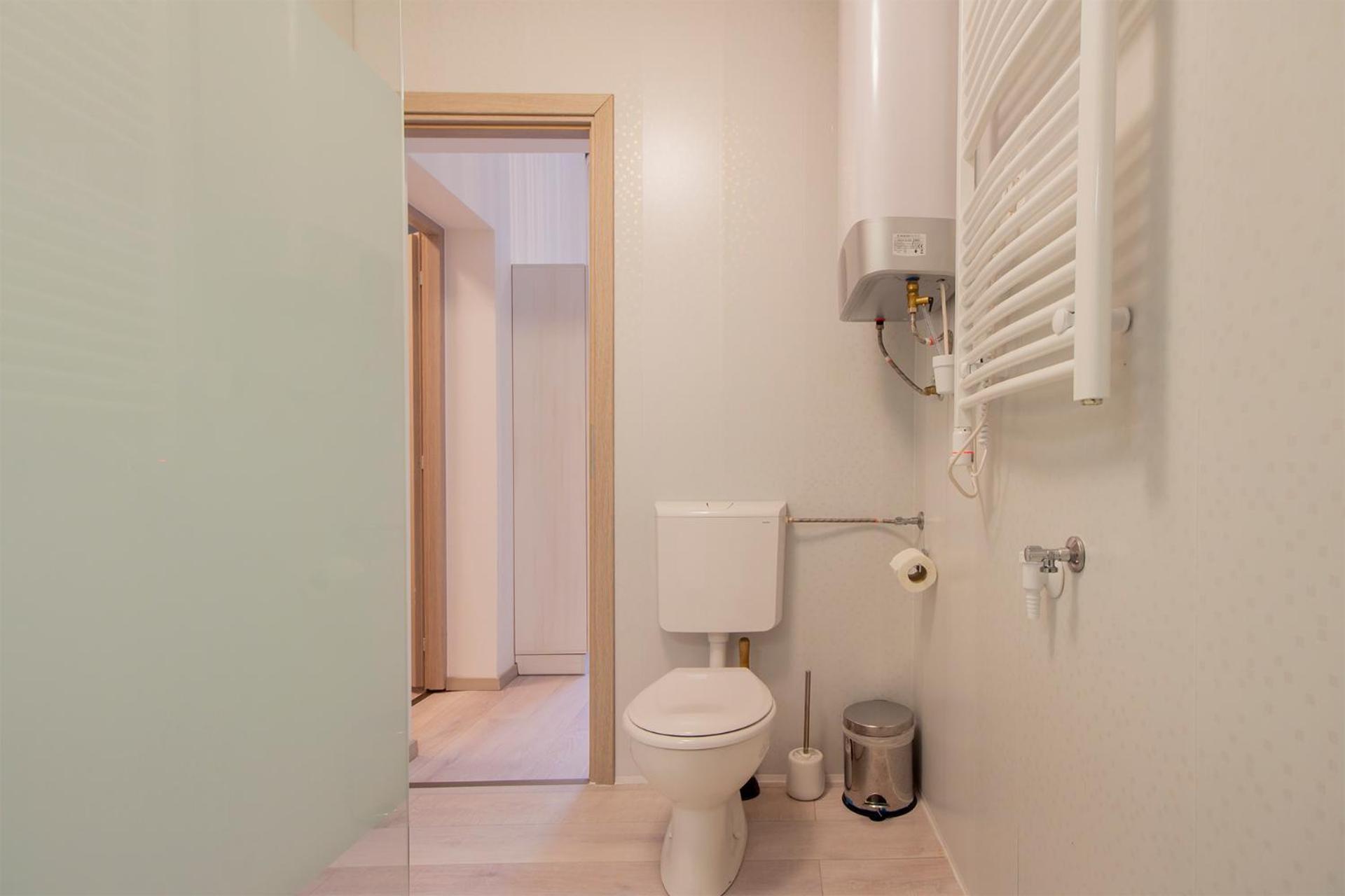 Dob Apartment With Ac Будапеща Екстериор снимка