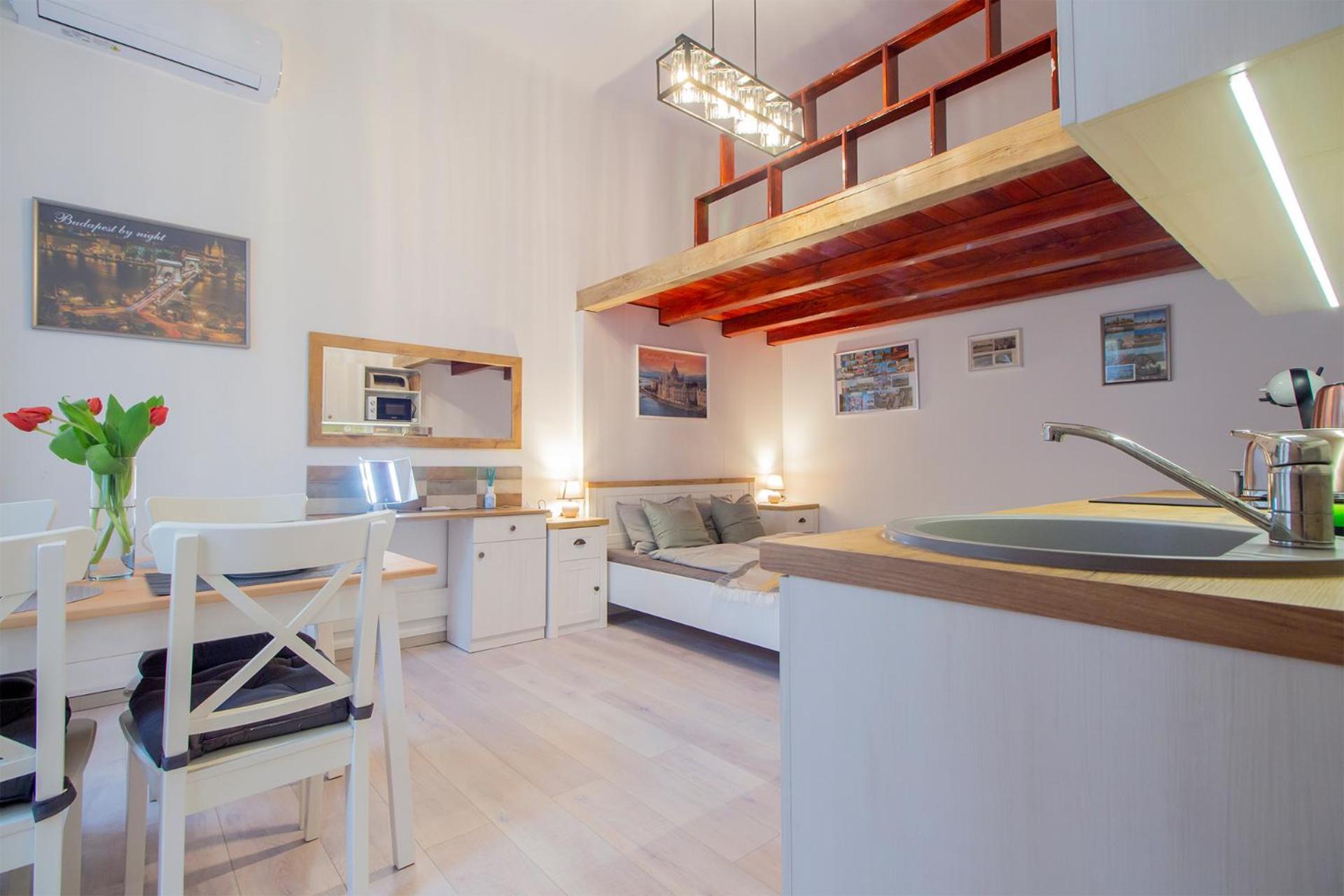 Dob Apartment With Ac Будапеща Екстериор снимка