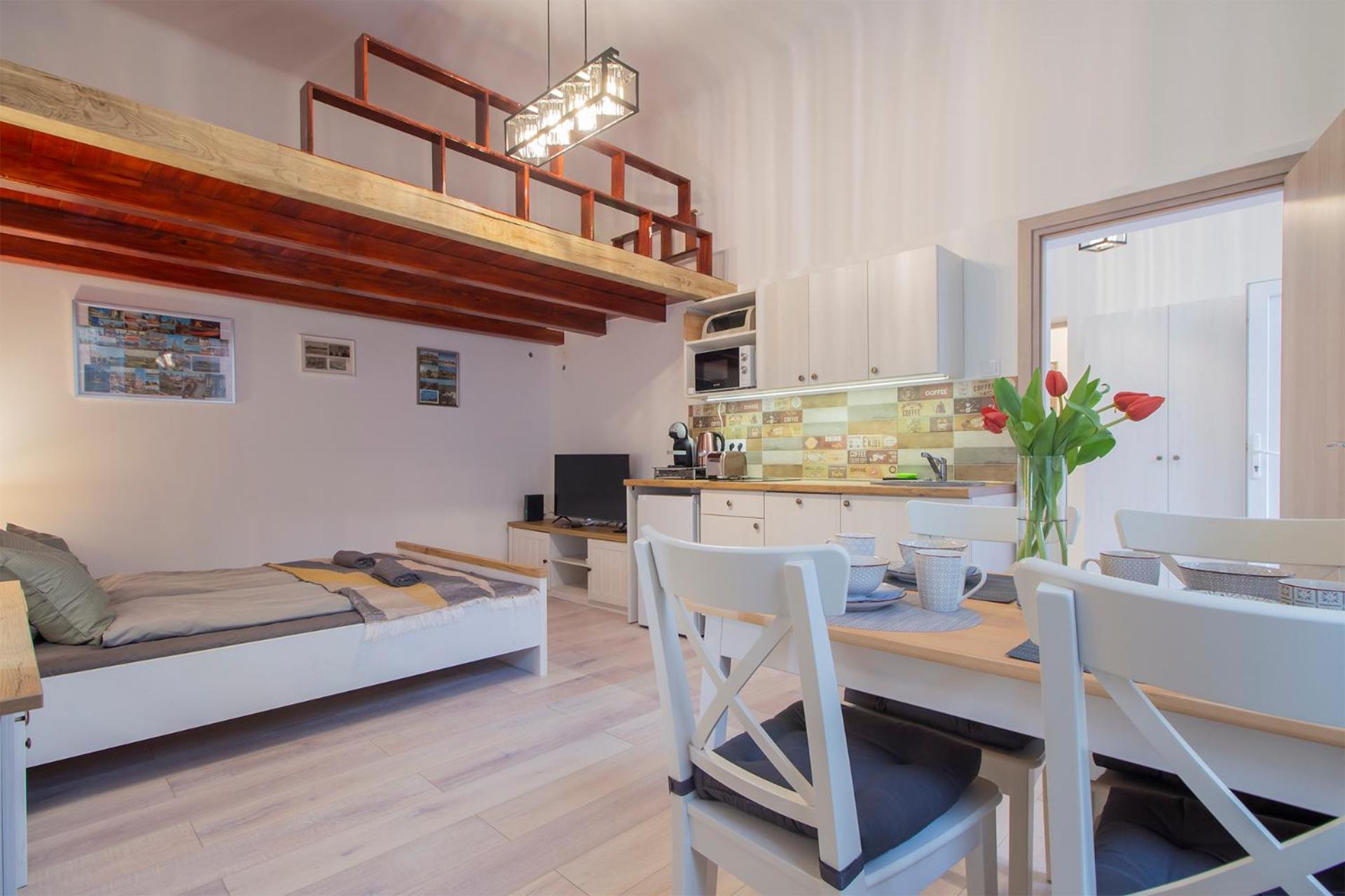 Dob Apartment With Ac Будапеща Екстериор снимка
